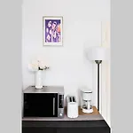 아파트 Beautiful Cozy 1-room Apartment, Near Rhine