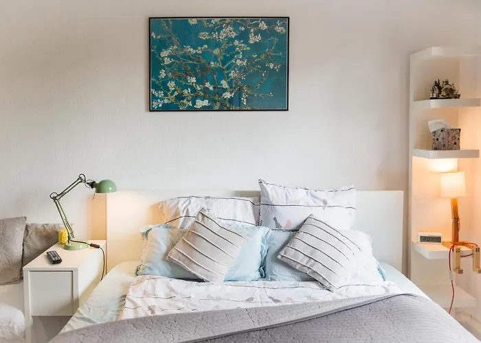 Apartamento Beautiful Cozy 1-room Apartment, Near Rhine Düsseldorf