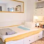 Beautiful Cozy 1-room Apartment, Near Rhine * Düsseldorf
