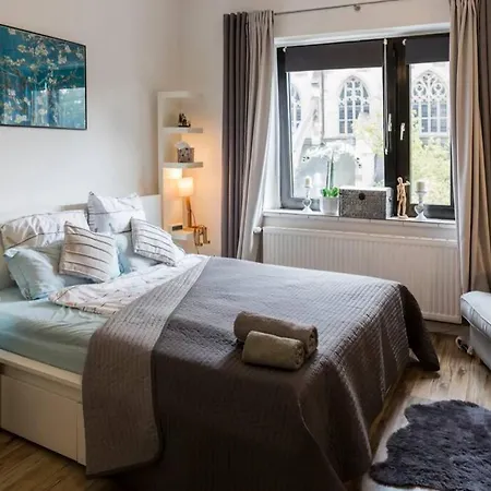 Beautiful Cozy 1-room Apartment, Near Rhine * Düsseldorf