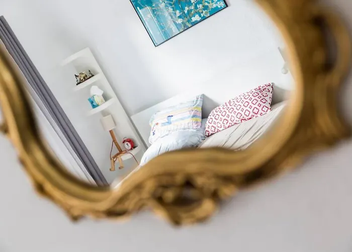 Beautiful Cozy 1-room Apartment, Near Rhine Lägenhet