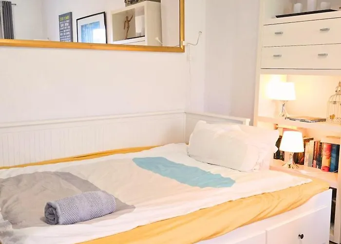 Beautiful Cozy 1-room Apartment, Near Rhine * Düsseldorf